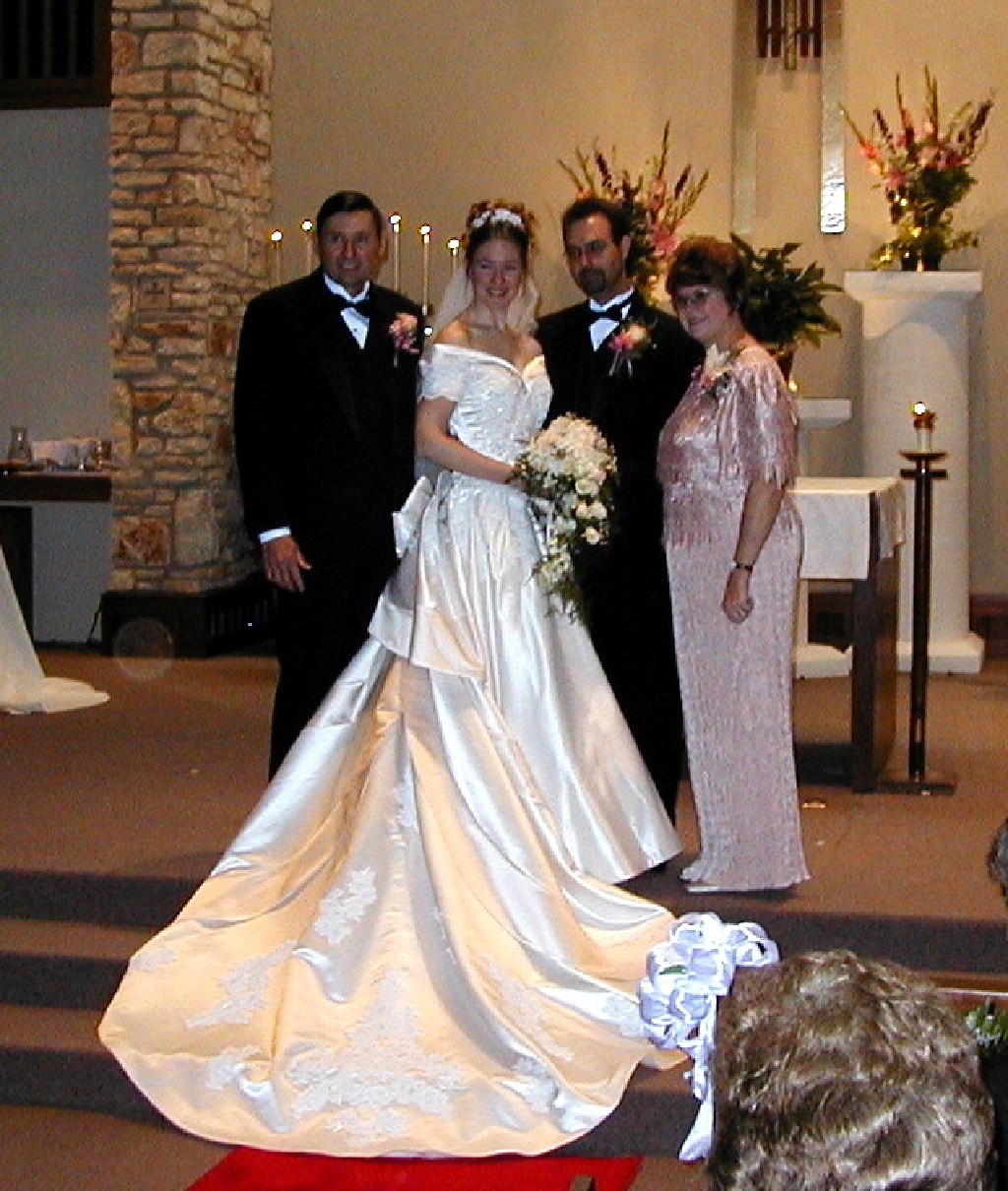 2000/06(June)/Karen-Mike-Wedding/1024x768_2000-06-24-Karen-Mike-Wedding-Pic-01.jpg