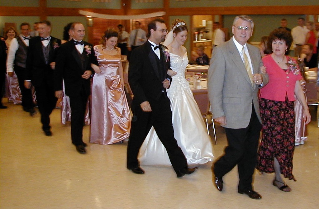 2000/06(June)/Karen-Mike-Wedding/1024x768_2000-06-24-Karen-Mike-Wedding-Reception-14.jpg