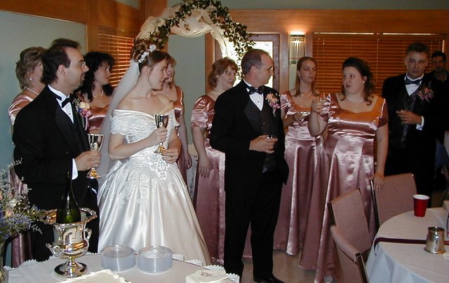 2000/06(June)/Karen-Mike-Wedding/640x480_2000-06-24-Karen-Mike-Wedding-Reception-06.jpg