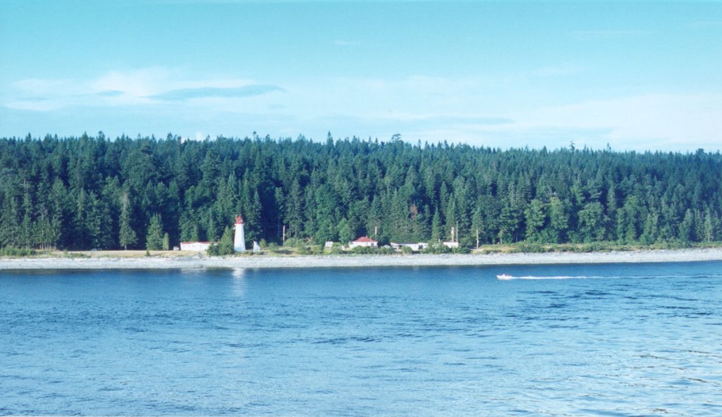 2000/07(July)/Alaska-Cruise-Lasater/1024x768_2000-07-Lighthouse-On-Vancouver-Island.jpg