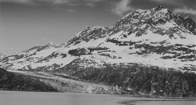 2000-07-Glacier-Bay-B&W.jpg