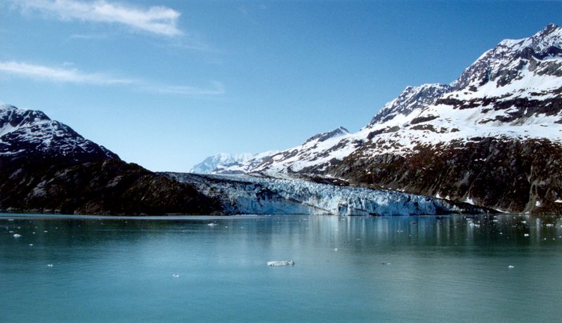 2000/07(July)/Alaska-Cruise-Lasater/800x600_2000-07-Glacier-At-Glacier-Bay.jpg