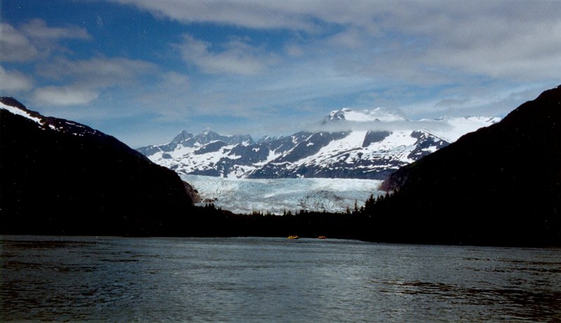 2000/07(July)/Alaska-Cruise-Lasater/800x600_2000-07-Mehndenhall-Glacier.jpg