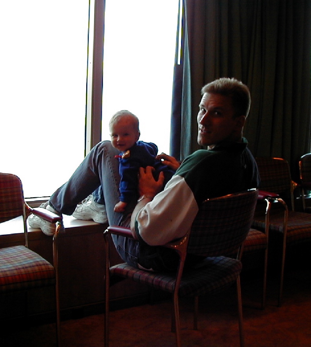 2000/07(July)/Alaska-Cruise/1024x768_2000-07-05-Alaska-Cruise-01-Travis-Chance.jpg