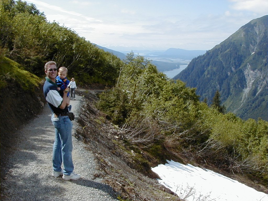 2000/07(July)/Alaska-Cruise/1024x768_2000-07-05-Alaska-Cruise-21-Travis-Chance-Juneau.jpg