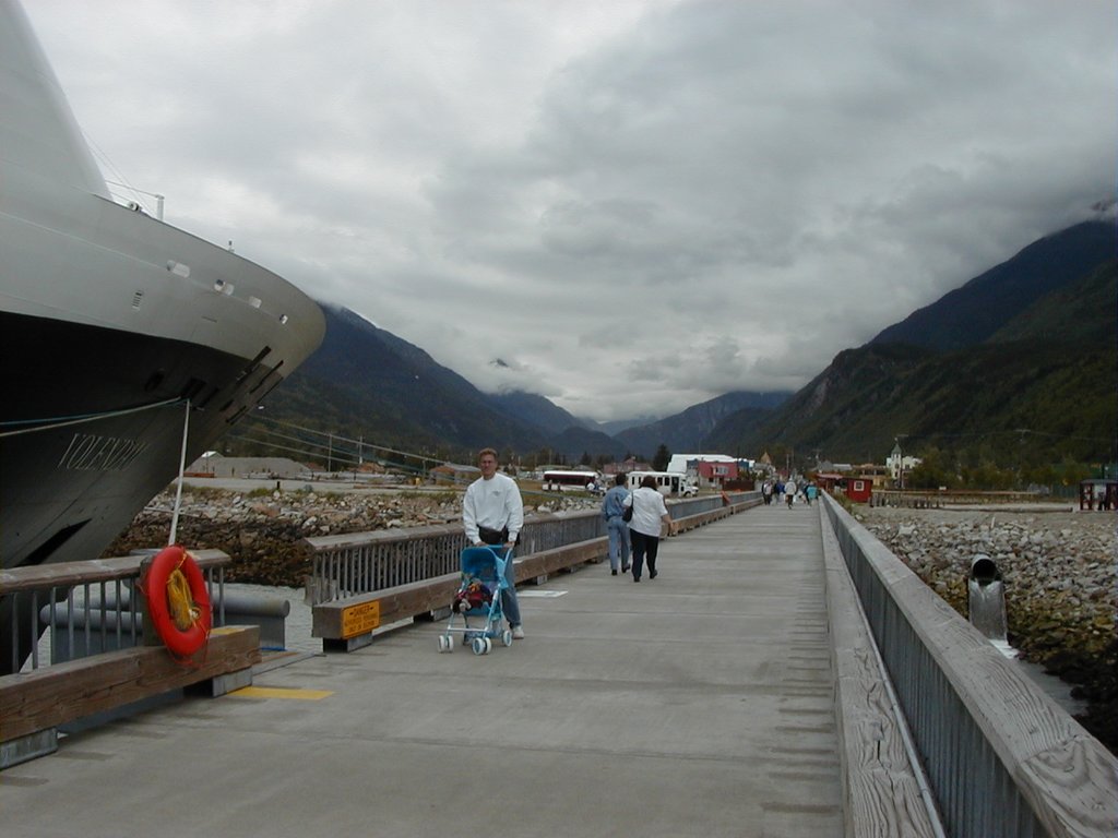 2000/07(July)/Alaska-Cruise/1024x768_2000-07-06-Alaska-Cruise-01-Travis-Chance-dock-Skagway.jpg