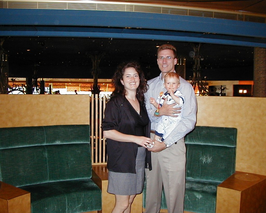 2000/07(July)/Alaska-Cruise/1024x768_2000-07-06-Alaska-Cruise-26-Travis-Suzi-Chance.jpg