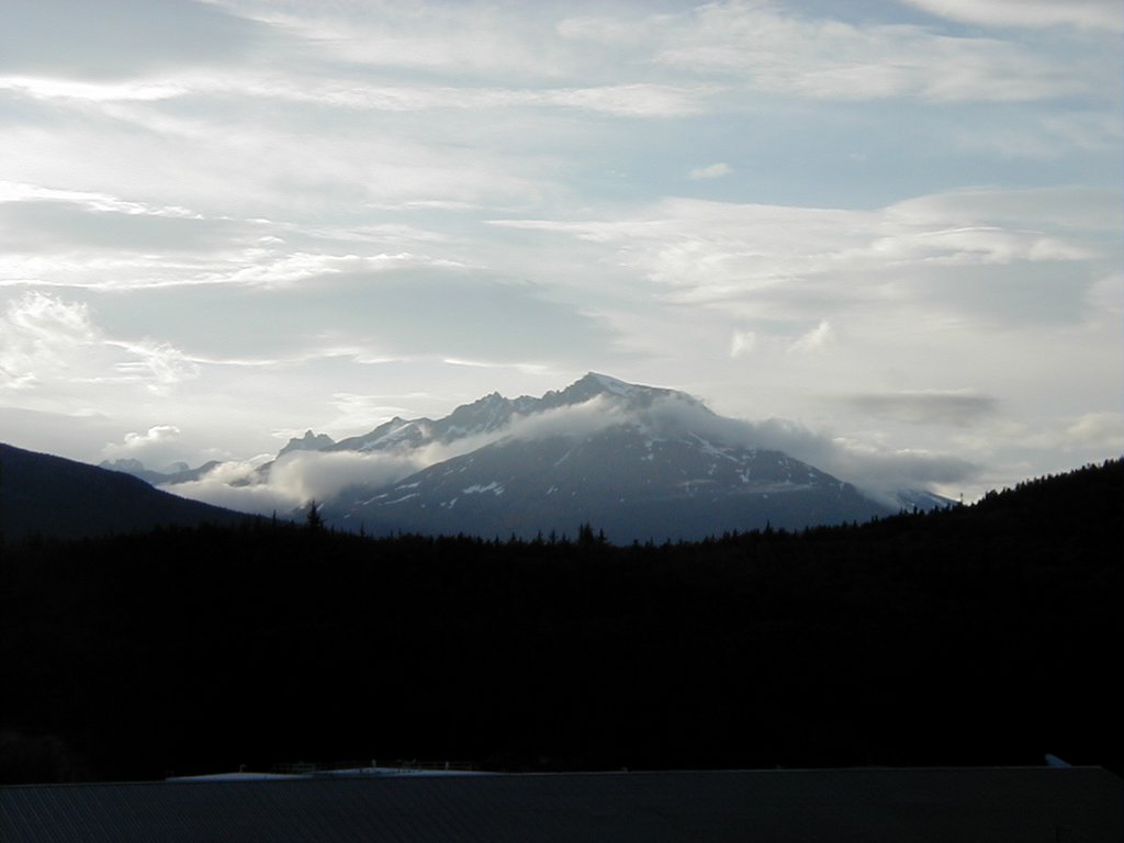 2000-07-06-Alaska-Cruise-32-Mountain-with-Cloud-Ring.jpg