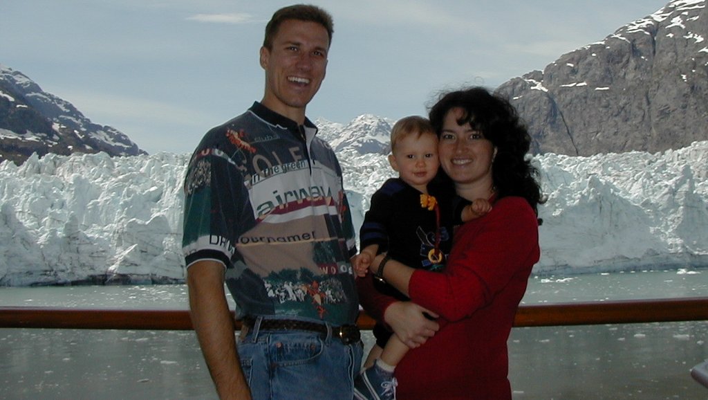 2000-07-07-Alaska-Cruise-05-Travis-Suzi-Chance--Glacier-Bay.jpg