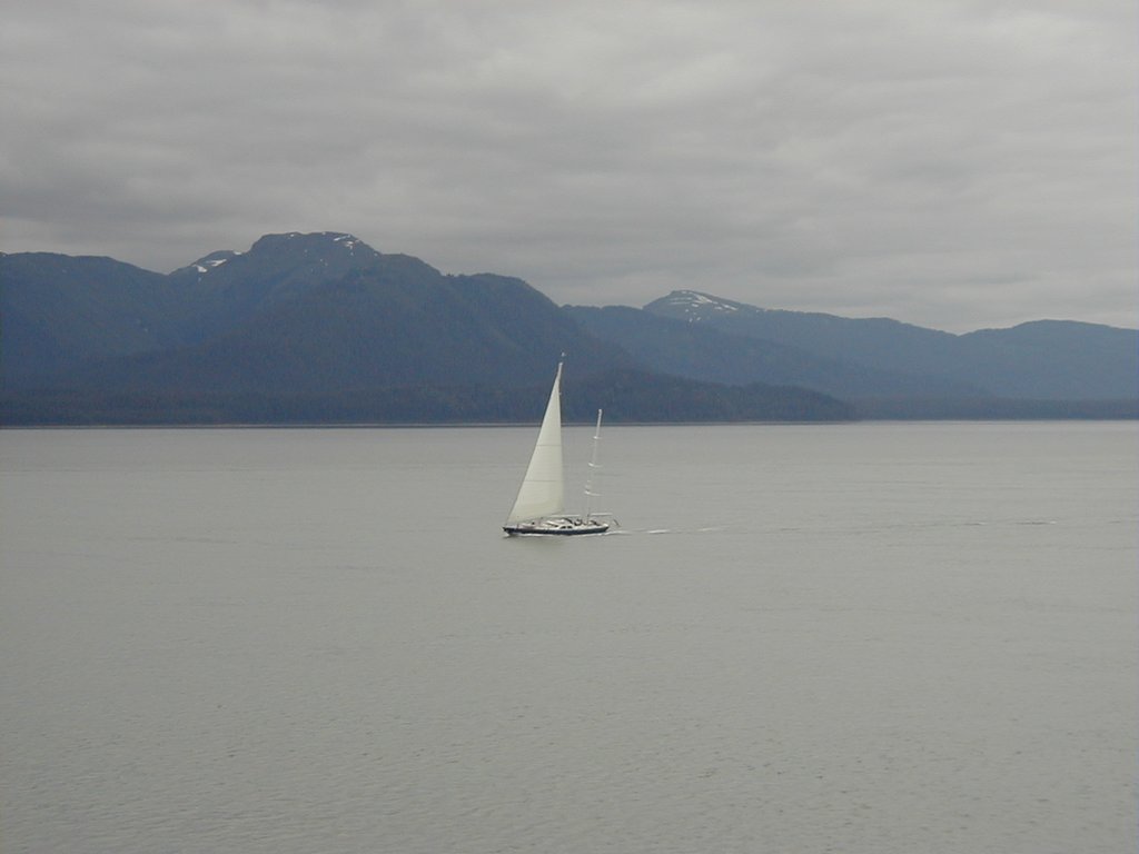 2000-07-07-Alaska-Cruise-08-Sailboat.jpg