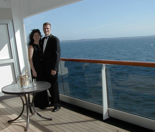 2000/07(July)/Alaska-Cruise/640x480_2000-07-04-Alaska-Cruise-07-Travis-Suzi-Formals.jpg