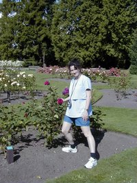 2000-07-10-Alaska-Cruise-15-Suzi-RoseGarden-Park-Vancouver.jpg
