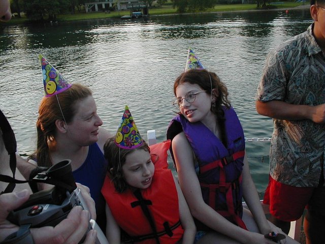 2000-07-27-Vicki-Bday-15.jpg