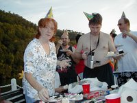 2000-07-27-Viki-Bday06.JPG