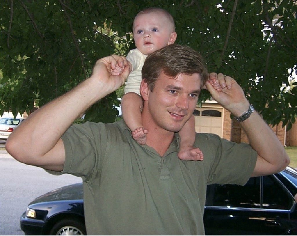 2000/08(August)/Misc/1024x768_2000-08-11-Justin-Vale-4.JPG
