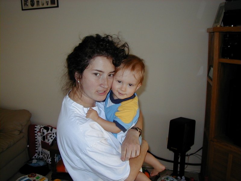 2000/09(September)/Misc/800x600_2000-09-04-Suzi-Chance-1.jpg