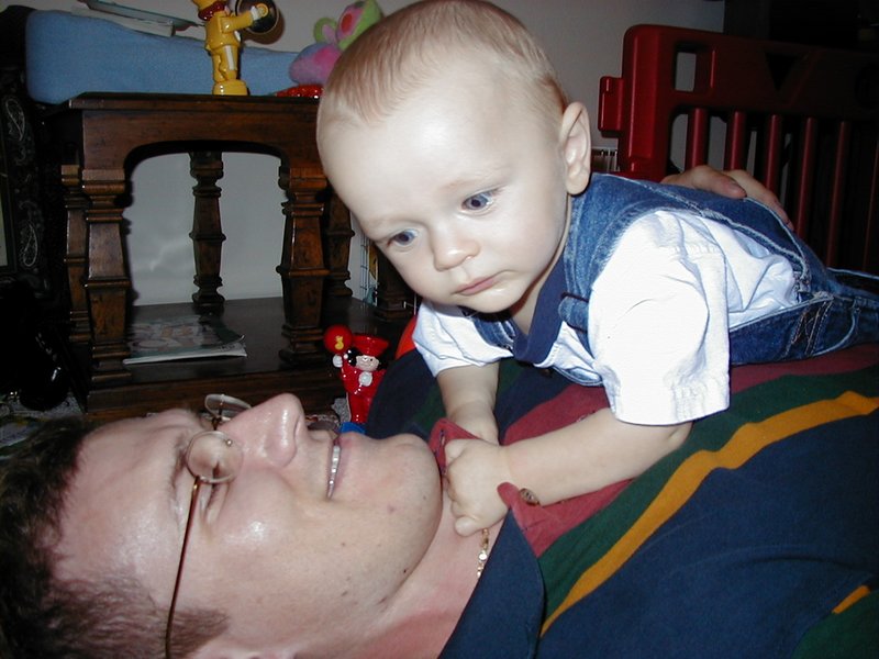 2000/10(October)/Chance-1st-Birthday/800x600_2000-10-07-Chance-1st-Bday-Travis-Vale-25.jpg