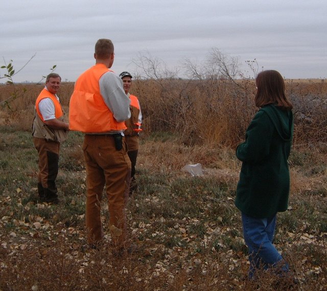 2000/10(October)/SD_Pheasant_Hunting/640x480_2000-10-23-46-pistol-shooting.jpg
