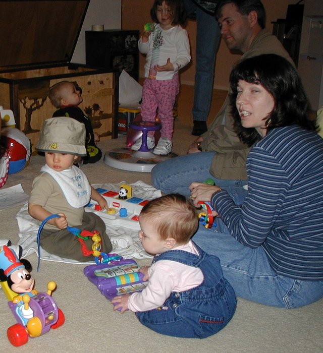 2000/11(November)/Misc/640x480_2000-11-18-Brittney-Bday-Chance-01.JPG