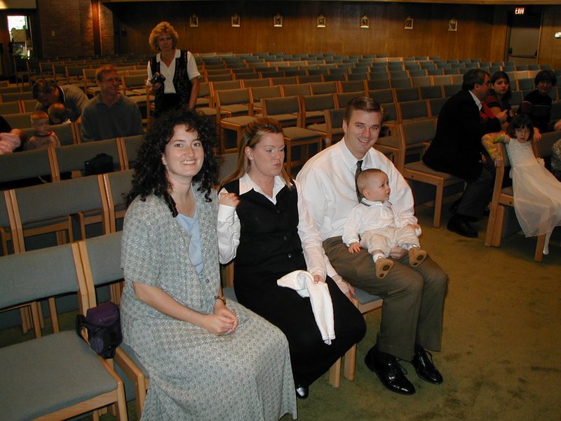 2000/11(November)/Misc/800x600_2000-11-12-Vale-Baptism-Suzi-Katie-Justin-Vale-03.JPG