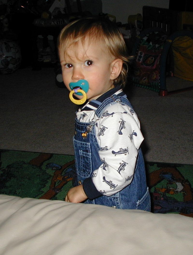 2000-11-23-Thanksgiving-Chance-05.jpg
