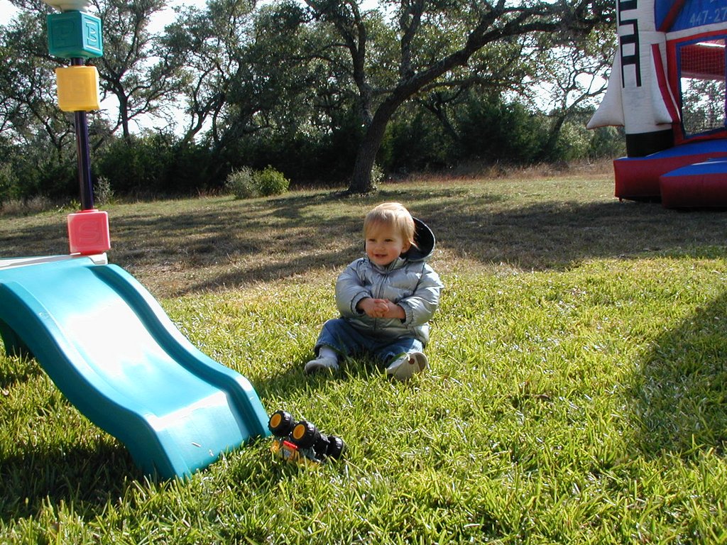 2000/12(December)/Aaron-Bday/1024x768_2000-12-02-Aaron-Bday-24-Chance.jpg