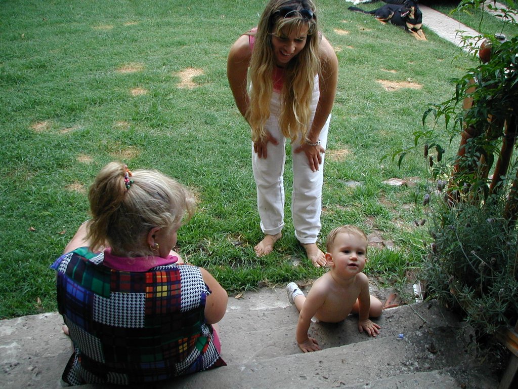 2000/12(December)/Argentina/1024x768_2000-12-29-Argentina-Zuly-Adriana-Chance-06.JPG