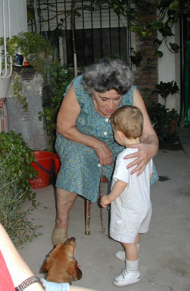 2000-12-24-Argentina-Chrismas-Eve-Nelly-Chance-05.JPG
