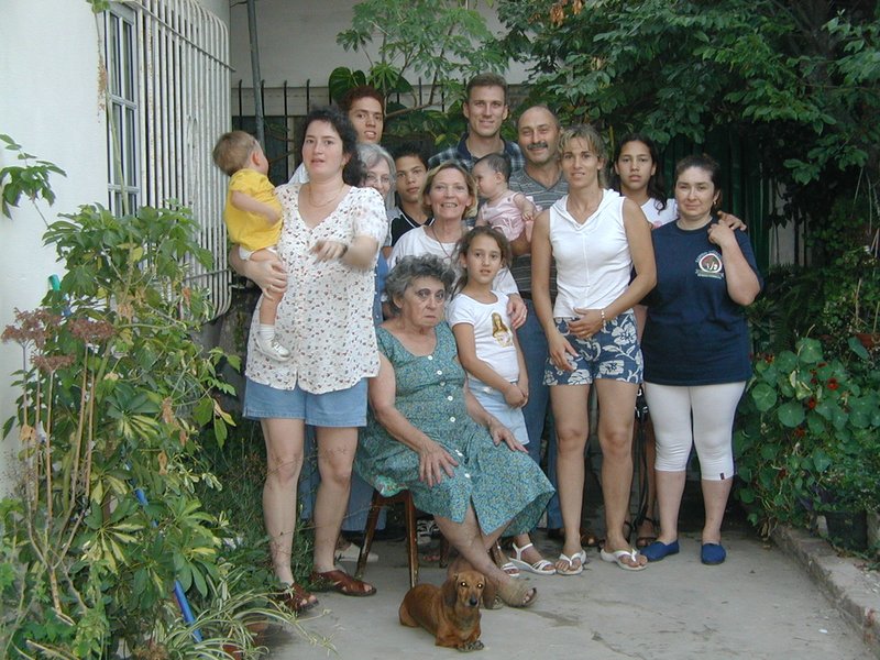 2000-12-25-Argentina-Chance-Suzi-Susana-Mark-Lio-Marta-Nelly-Lucila-Travis-Zoe-Felipe-Adriana-Marinela-Liliana-03.JPG