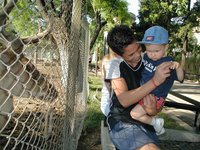 2000-12-27-Argentina-Lio-Chance-Feed-Deer-Zoo-27.JPG