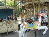 2000-12-27-Argentina-Lucila-Chance-MerryGoRound-Zoo-20.JPG
