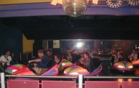 2000-12-28-Argentina-Travis-Tony-Lucila-Lio-Marinela-Mark-bumpercars-at-ShowCenter-amusement-park-10.JPG