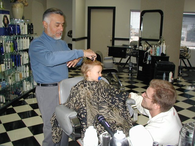 2000-12-05-Chance-1st-haircut-03.JPG