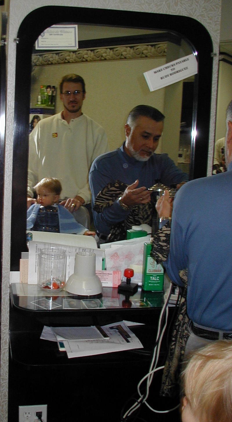 2000-12-05-Chance-1st-haircut-02.JPG