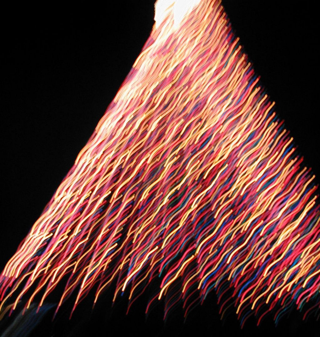 2000-12-14-Trail-of-Lights-Blurry-Tree-but-cool-13.jpg
