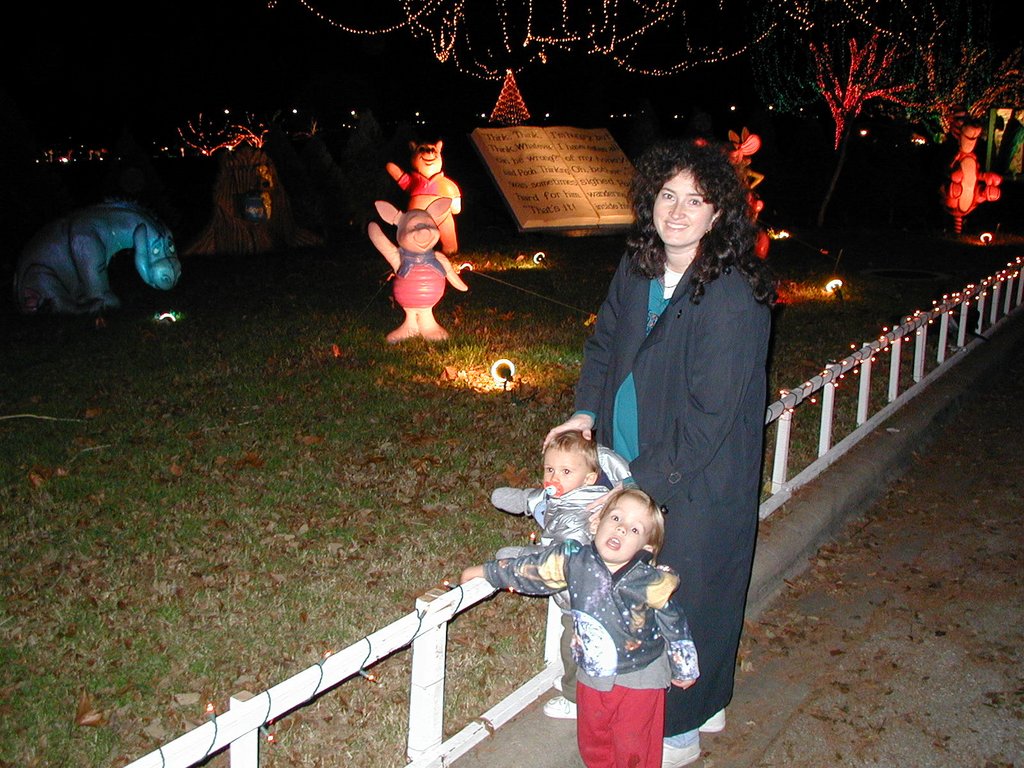 2000-12-14-Trail-of-Lights-Chance-Jack-Suzi-07.jpg