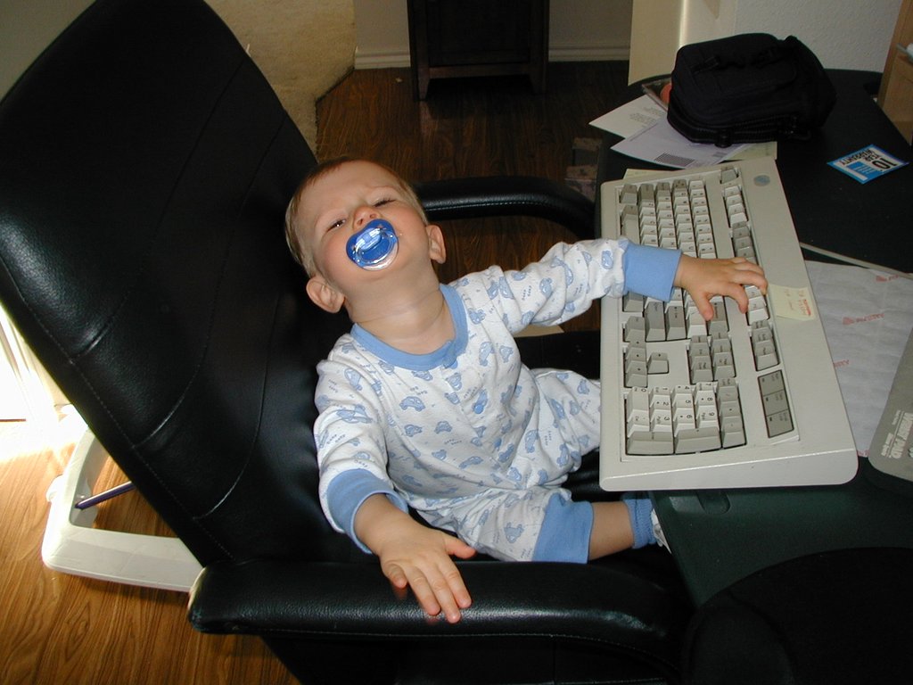 2000-12-18-Chance-at-keyboard-1.jpg