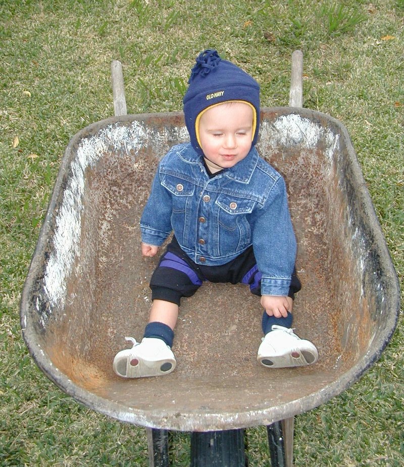 2000-12-11-Chance-inWheelbarrow-03.jpg