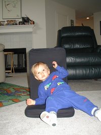 2000-12-03-Chance-watching-Teletubbies-2.jpg