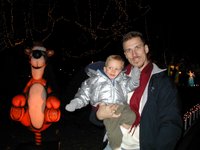 2000-12-14-Trail-of-Lights-Chance-Travis-Tigger-09.jpg