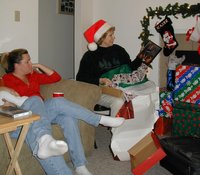2000-12-21-Xmas-presents-1-Janeen-Katie.jpg