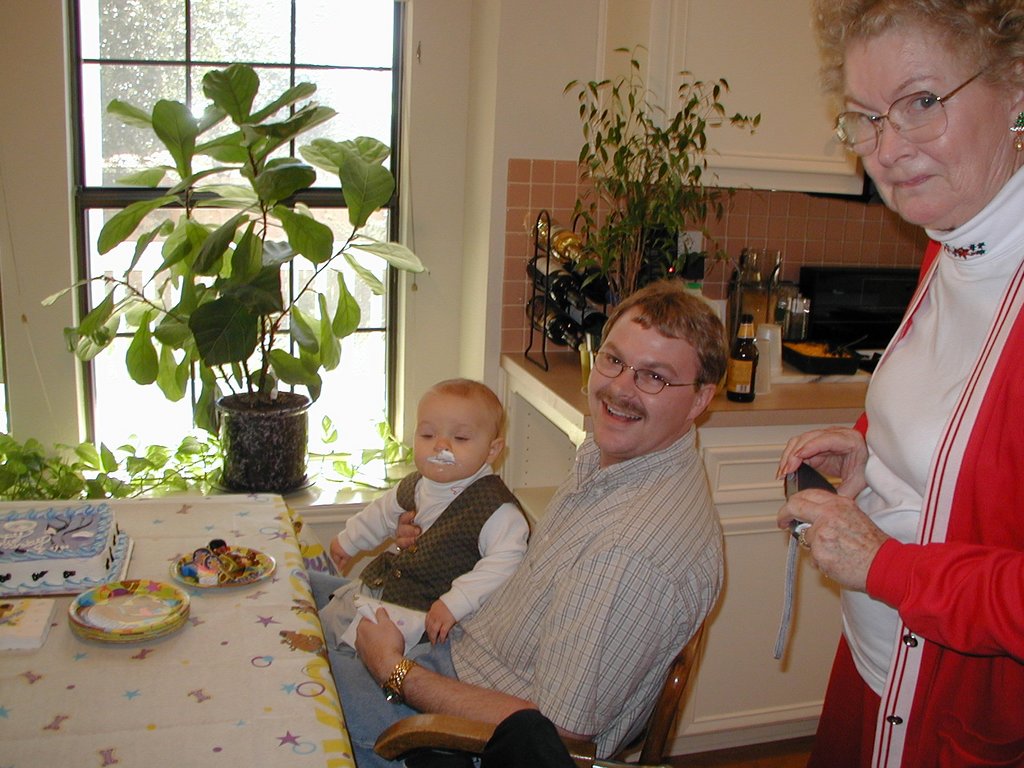 2000-12-16-Zen-Bday-05-Doug.jpg