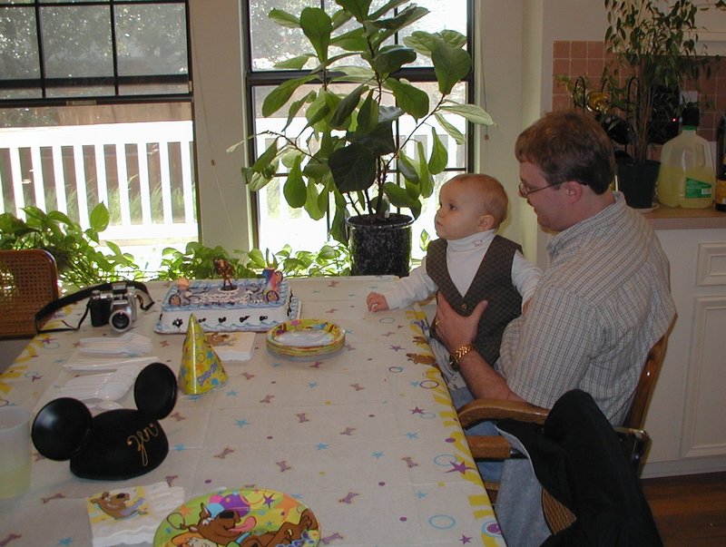 2000/12(December)/Zen-Birthday/2000-12-16-Zen-Bday-01-Doug.jpg