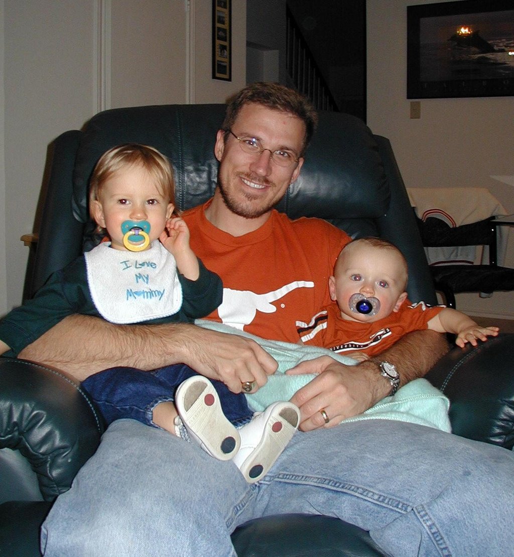 2000/Best/1024x768_2000-11-24-Ut-beats-Aggies-Travis-Chance-Vale.jpg