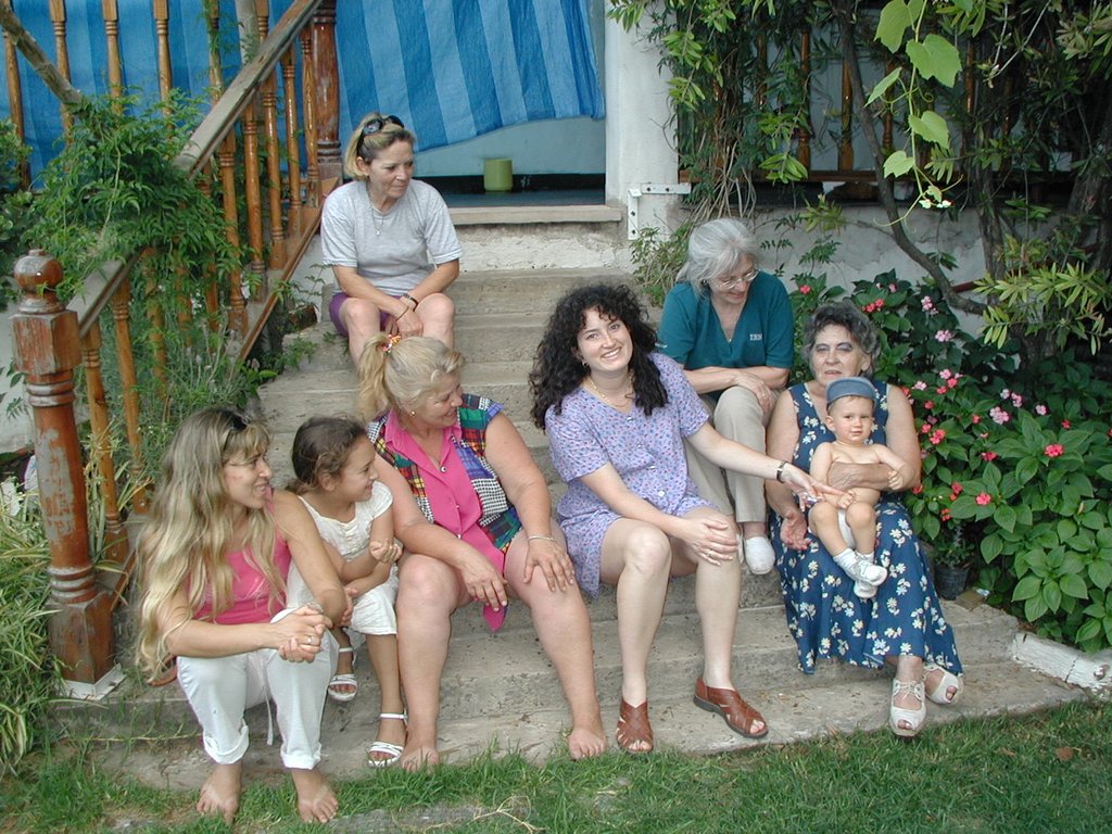 2000-12-29-Argentina-Adriana-Lucila-Marta-Zuly-Chance-Susana-Suzi-Nelly-17.JPG