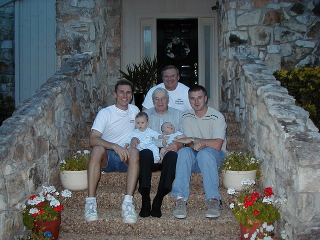 2000-04-27-Post-Easter-Travis-Chance-Melvin-Vale-Justin-Jim-08.jpg