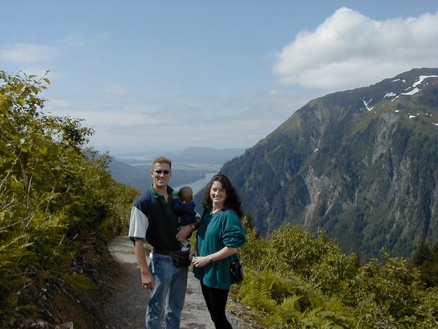 2000-07-05-Alaska-Cruise-19-Travis-Chance-Suzi-Juneau.jpg