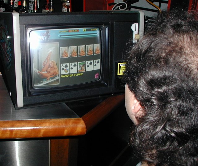 2001-02-24-PNO-6-Jim-strip-poker.jpg