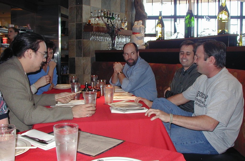 2001/03(March)/Misc/1024x768_2001-03-16-Nowdocs-3160004-IT-Lunch-Mike-Ben-Erich-Devann.jpg