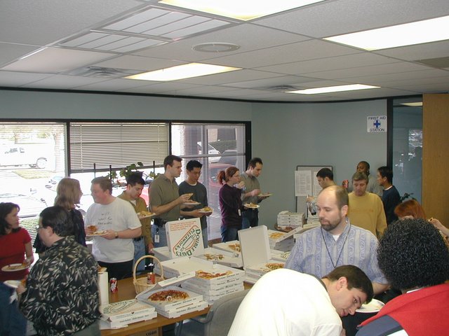 2001/03(March)/Misc/640x480_2001-03-09-Nowdocs-Pizza-party-1.jpg